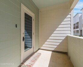 102 Canvasback Dr in Youngsville, LA - Building Photo - Building Photo