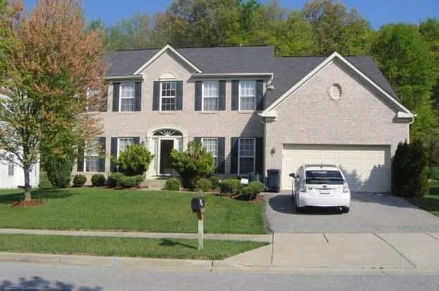 9116 Little Stone Dr in Fort Washington, MD - Foto de edificio