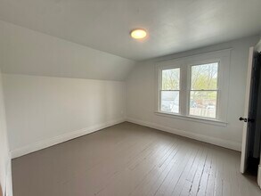 422 Prospect St in Sharon, PA - Building Photo - Building Photo