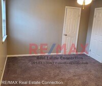 200 Crestview Dr photo'