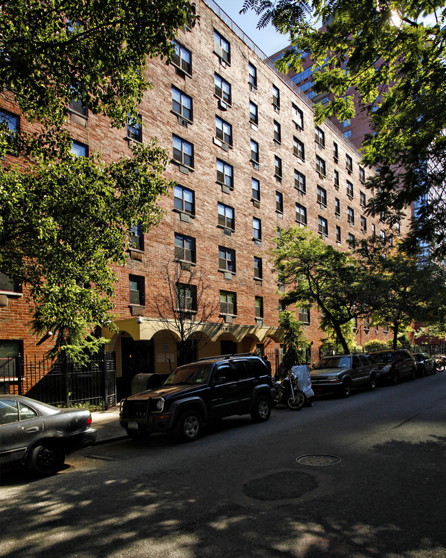 Clinton Manor in New York, NY - Building Photo - Building Photo