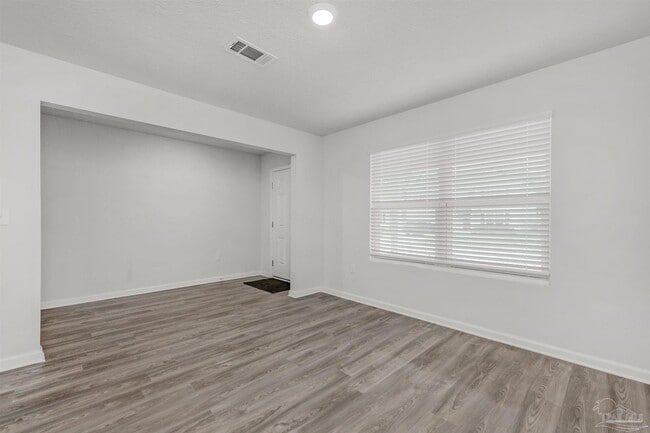 5280 Peach Dr in Milton, FL - Building Photo - Building Photo