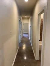 379 Joanne Lp in Buda, TX - Foto de edificio - Building Photo