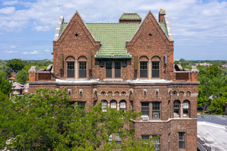 120 Glynn Ct. in Detroit, MI - Foto de edificio - Building Photo