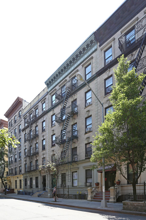 508 W 151st St in New York, NY - Building Photo