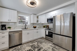 614 4th St, Unit A in Snohomish, WA - Foto de edificio - Building Photo