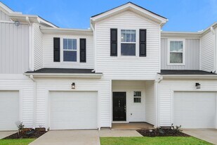 131 Telford Dr in Greenville, SC - Building Photo