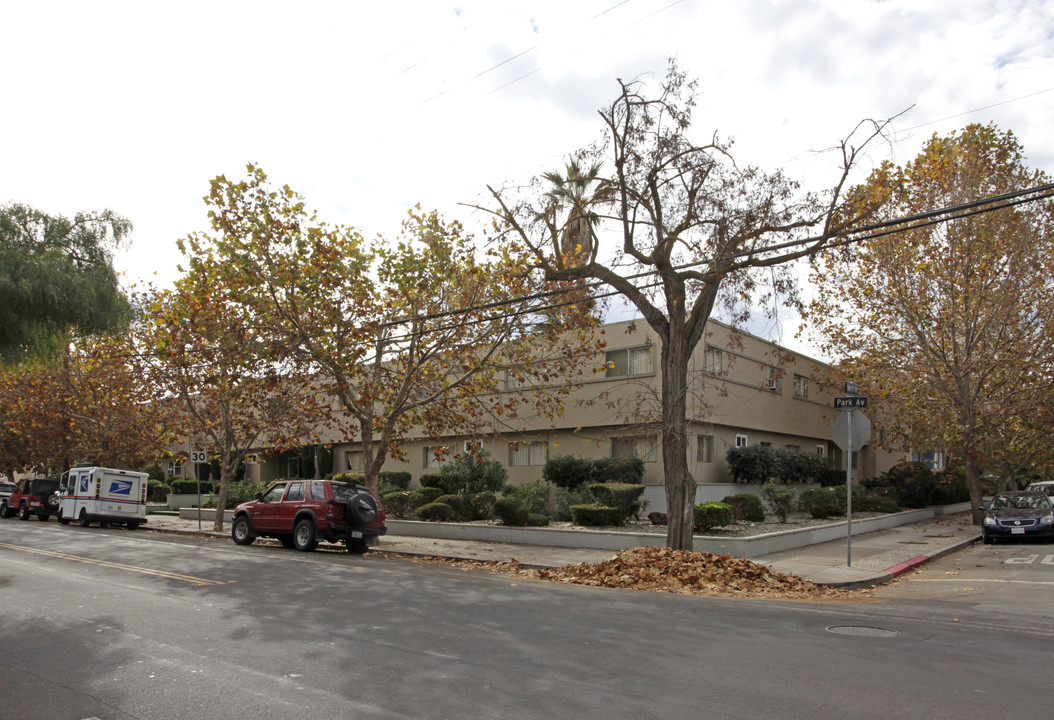 Rose Wood Apartments in San Jose, CA - Building Photo