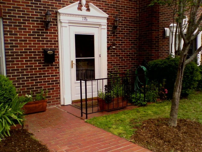 property at 116 Cambridge Place Dr