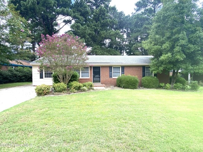 104 Nichols Dr