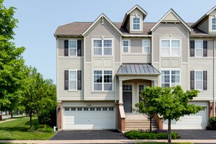 3568 Gabrielle Ln in Aurora, IL - Building Photo