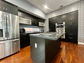 906 Hutchins St in Houston, TX - Building Photo - Building Photo