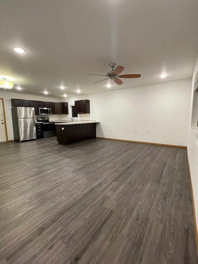 2690 War Eagle Ct in North Pole, AK - Building Photo - Building Photo