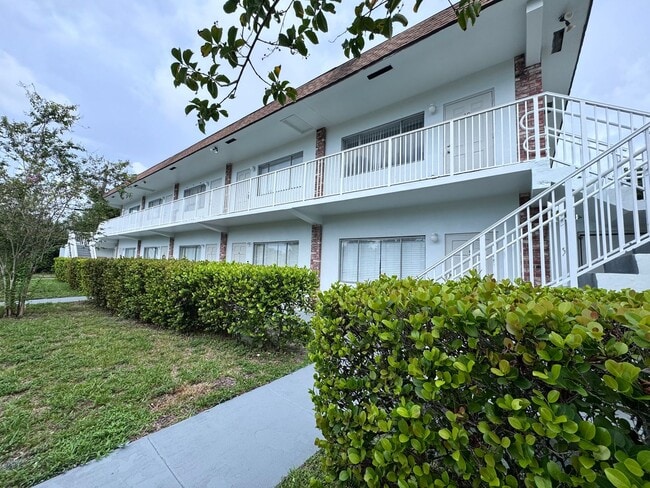 property at 1903 SW 3rd Ave