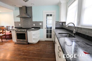 28 Harriet St, Unit 2 in Boston, MA - Building Photo