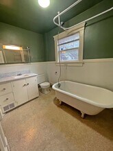 914 Vaughn St in Ann Arbor, MI - Foto de edificio - Building Photo