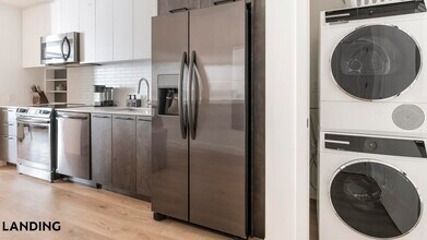 632 Howard Rd SE, Unit 836 in Washington, DC - Building Photo - Building Photo