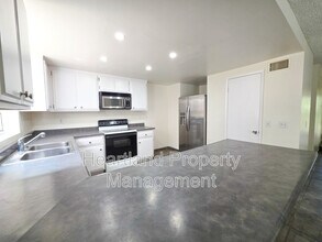778 N Glen Oaks Dr in Alpine, CA - Building Photo - Building Photo
