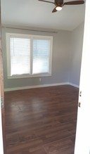 6751 Liverpool St, Unit 2 in Houston, TX - Foto de edificio - Building Photo