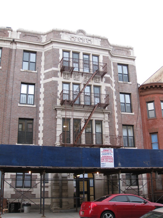 40 McDonough St in Brooklyn, NY - Building Photo