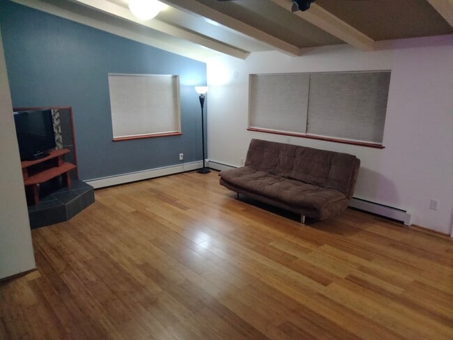 1100 W 53rd Ave, Unit Level Two