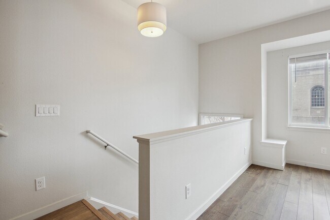 2265 Glenarm Pl in Denver, CO - Building Photo - Building Photo