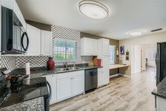 1711 S 6th St in Las Vegas, NV - Building Photo - Building Photo