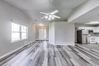 1057 Torino Ct in Franklin, IN - Building Photo - Building Photo