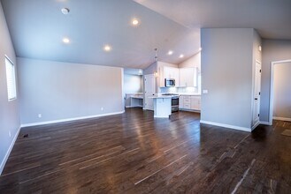 6477 N Descartes Dr in Coeur d'Alene, ID - Building Photo - Building Photo
