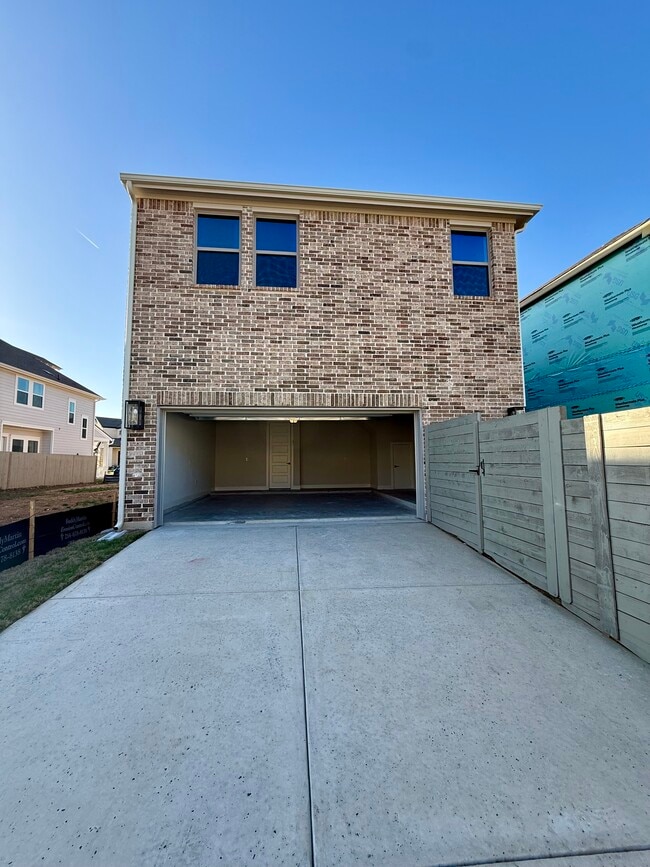 1502 Roundup Way in Argyle, TX - Building Photo - Building Photo