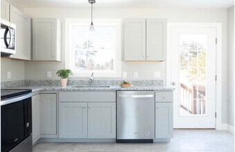 1 Forsythia Ln in Windham, ME - Building Photo - Building Photo