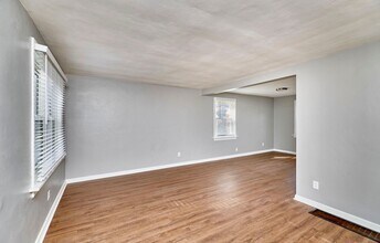 8601 Belhaven Dr in St. Louis, MO - Building Photo - Building Photo