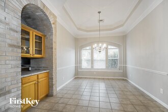 16042 Belleshire Ln in Houston, TX - Building Photo - Building Photo