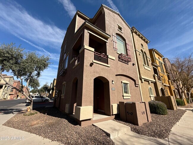property at 900 S 94th St