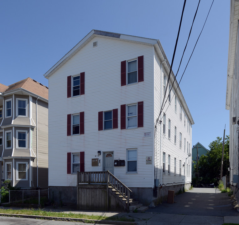 48-50 Deane St in New Bedford, MA - Building Photo