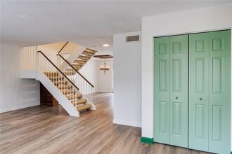 7094 Stonington Dr NE in Atlanta, GA - Building Photo - Building Photo