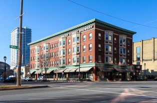Water Street Apartments in Milwaukee, WI - Building Photo