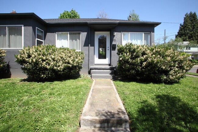 35 NE Going St, Unit 35 in Portland, OR - Building Photo - Building Photo