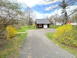 127-133 Old Rt 9 in Fishkill, NY - Building Photo - Building Photo