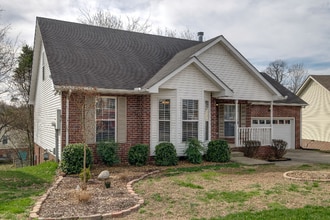 118 Homestead Pl in Hendersonville, TN - Building Photo - Building Photo