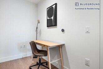 700 W 9th St-Unit -FL23-ID625 in Los Angeles, CA - Foto de edificio - Building Photo