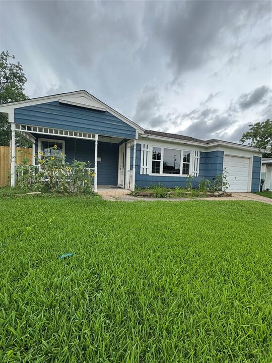 4218 Crenshaw St in Houston, TX - Building Photo