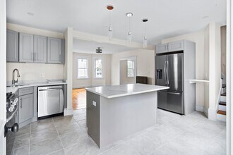 57 Yale St in Medford, MA - Building Photo - Building Photo