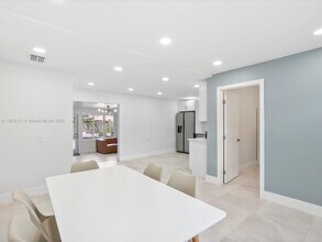 5731 SW 54th Terrace in Davie, FL - Building Photo - Building Photo