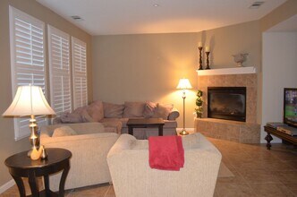64 Narcissus Ct in Oakley, CA - Building Photo - Building Photo