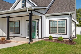 207 Jesse Dr in Pleasant View, TN - Building Photo - Building Photo