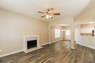 7430 Royale Ln in Riverdale, GA - Building Photo - Building Photo