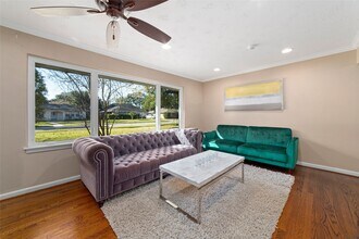 10627 Moonlight Dr in Houston, TX - Building Photo - Building Photo