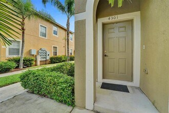 4301 SW 131st Ln in Miramar, FL - Building Photo - Building Photo