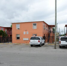 308-316 SW 4th Ave in Homestead, FL - Building Photo - Building Photo